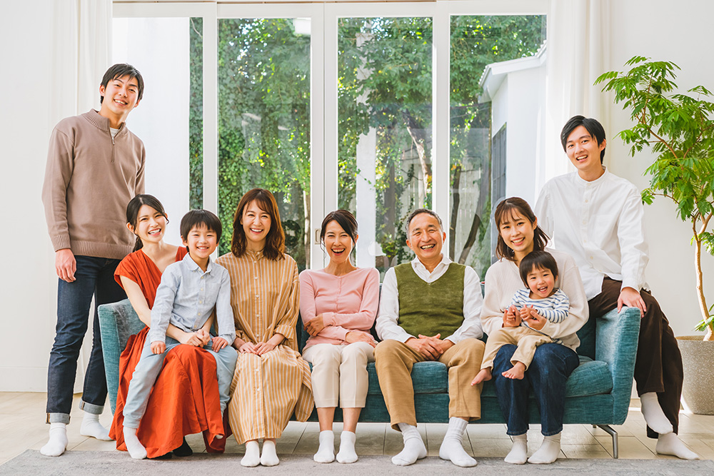 三世代・祖父母と一緒の記念撮影